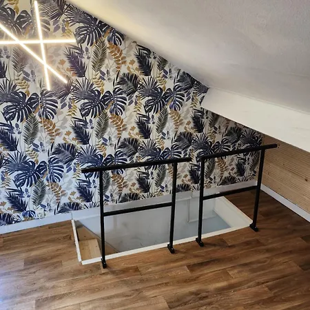 Duplex 1